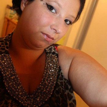 Bernardine - Travestiet à Zwanenburg Profil de Bernardine, 24 ans, Travestiet à Zwanenburg (Noord-Holland)